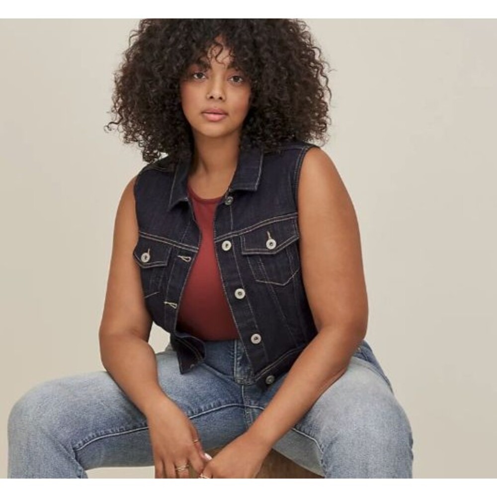 Torrid Dark Wash Denim Cropped Vest Plus Size 4X 26